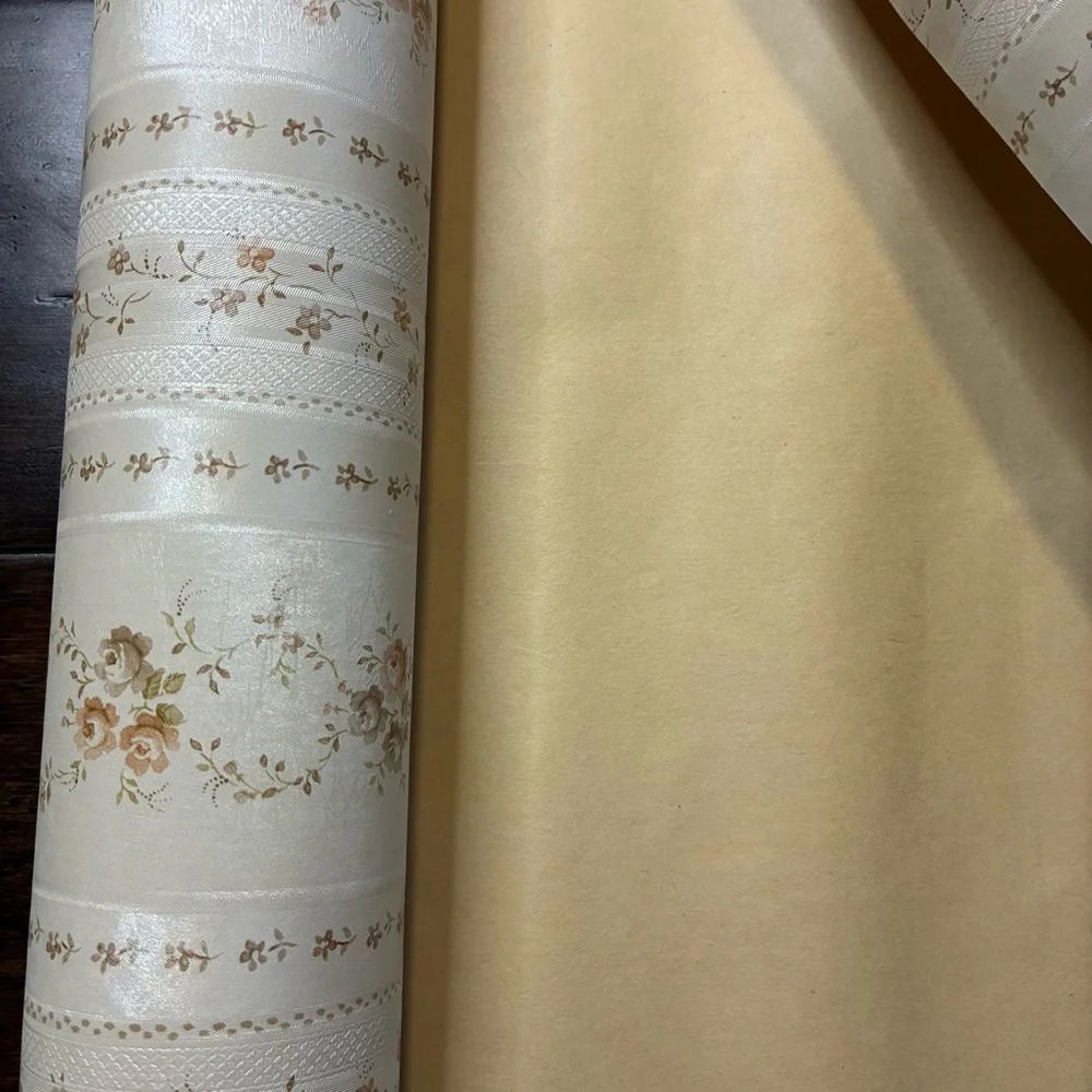 Vintage Floral Vinyl Wallpaper